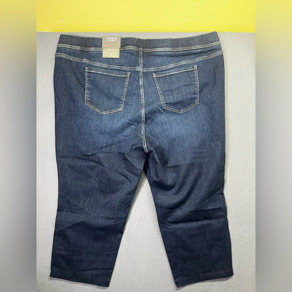 Torrid Lean Jean High Rise Pull on Jeans Womens 4X 26 Plus stretch Denim 1327 - Picture 9 of 10